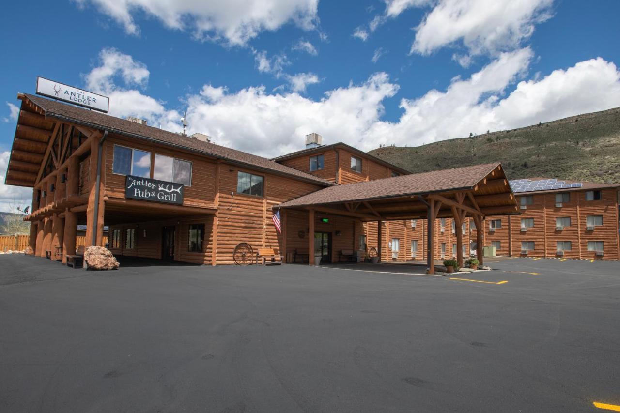The Antler Lodge - Gardiner Exteriör bild