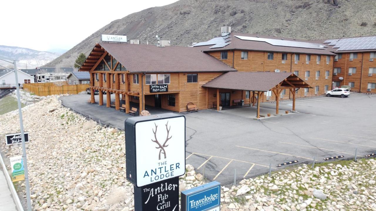 The Antler Lodge - Gardiner Exteriör bild